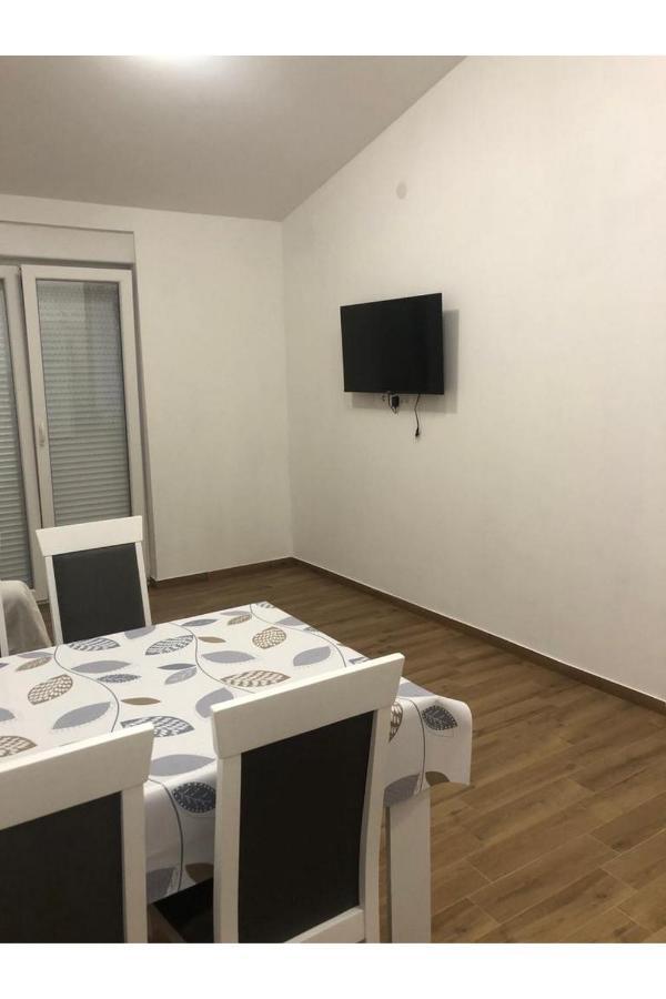 Beach Front Paradise Apartment Sukošan Exteriör bild